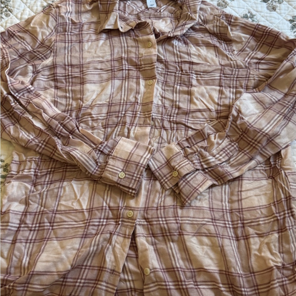 Old Navy Light Pink Flannel Shirt- Size Large